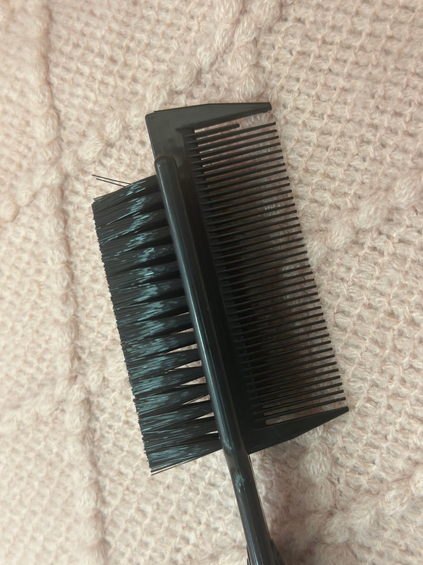 Dual edge brush