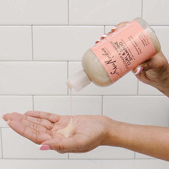 Shea moisture curl and shine shampoo