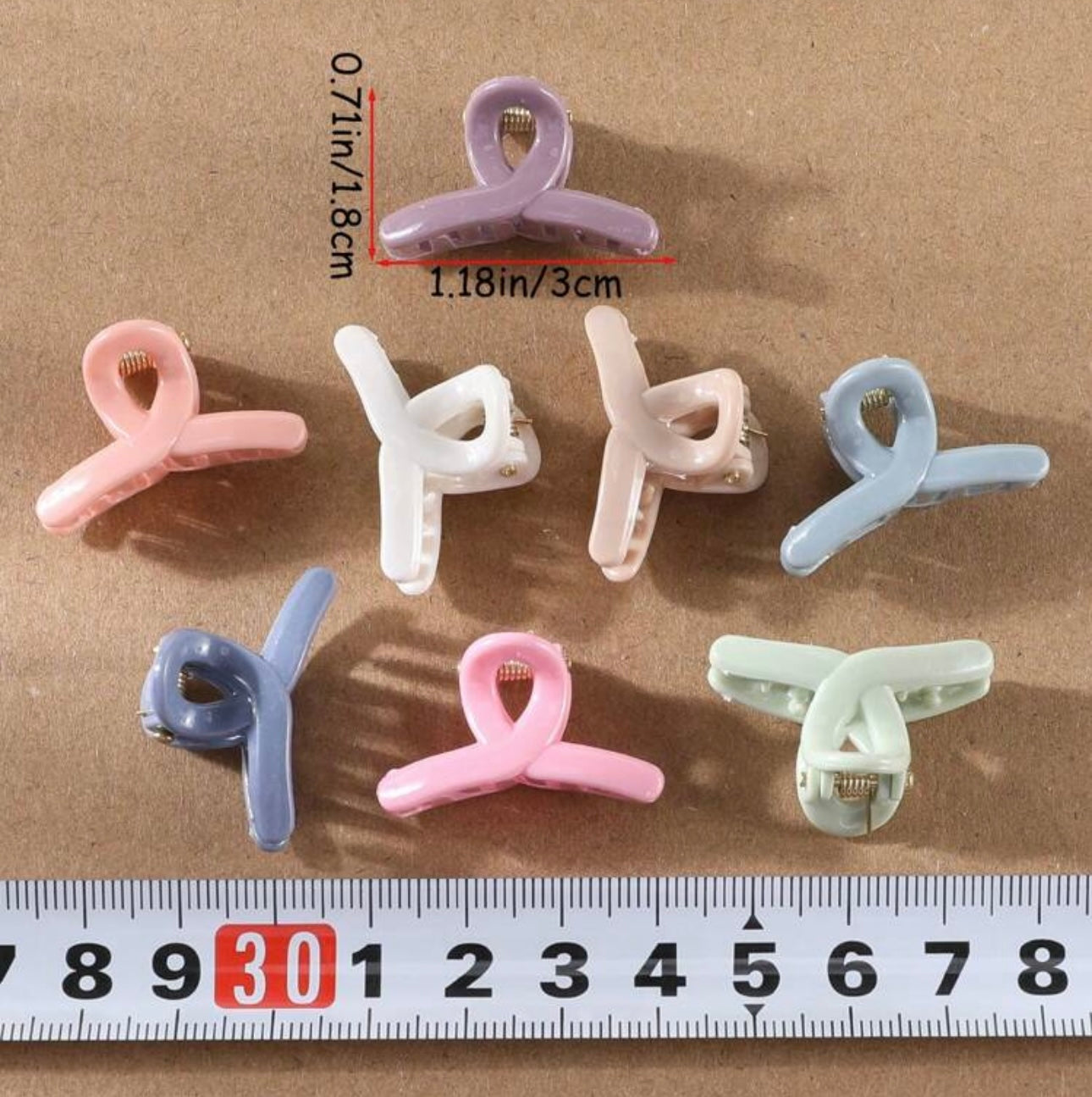 Set of 6 small clips