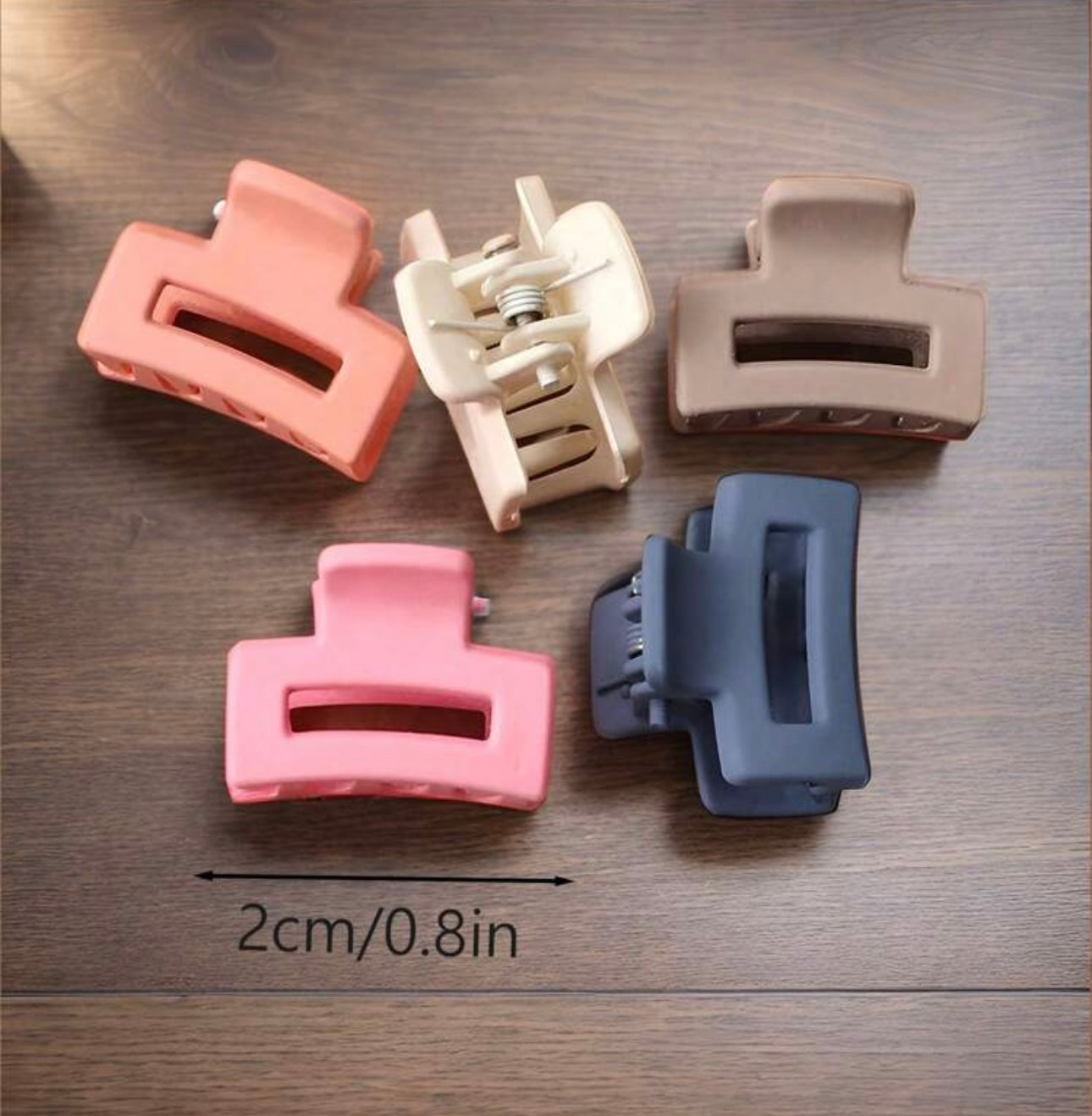 Set of 6 small clips