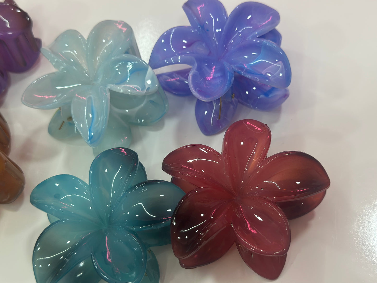 Hawaiian flower clips