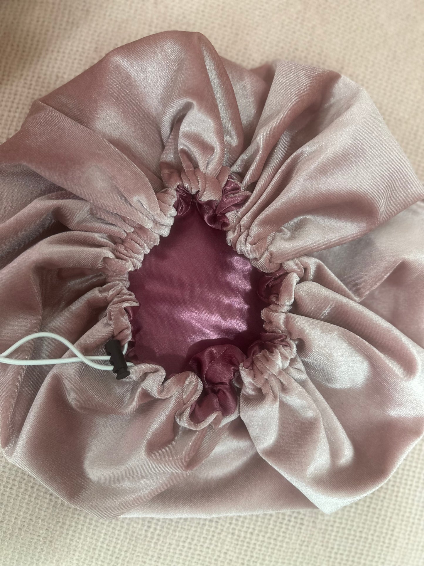 Satin X velvet bonnet