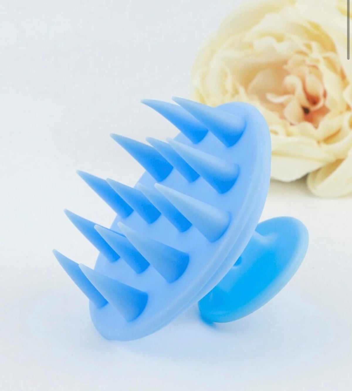 Flexible silicone scalp massager