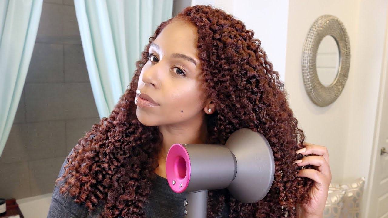 Hairdryer with diffuser