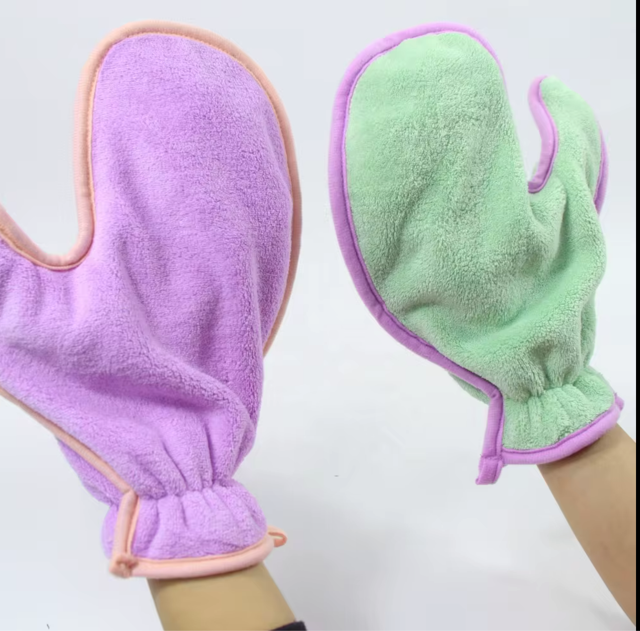 Microfiber scrunching hand towel