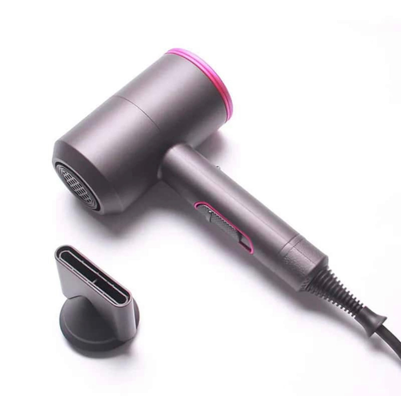 Hairdryer with diffuser